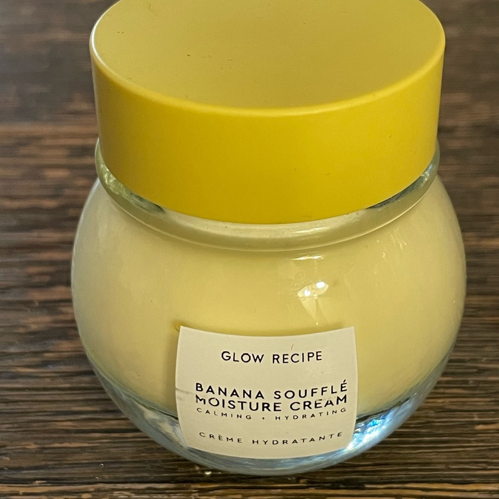 Banana 🍌 soufflé moisture cream. Like new!
